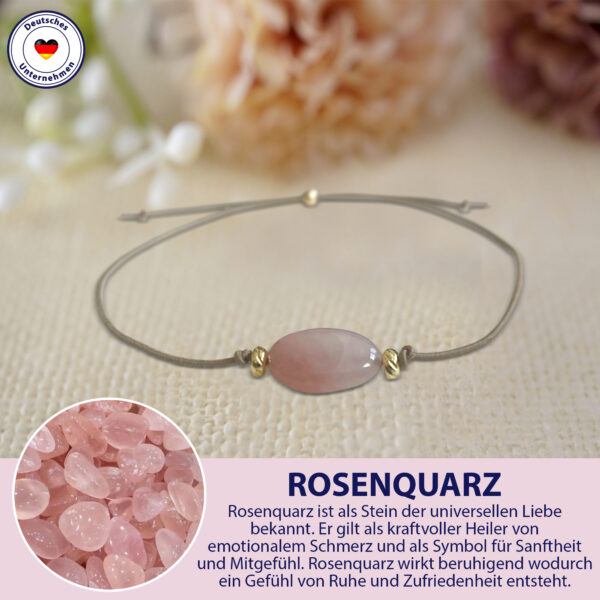 Viel Glück Grußkarte, Edelstein Armband mit Rosenquarz und 2 vergoldeten Perlen vorne und Schiebeperle als Verschluss, elastisches Armband in beige, Briefkuvert.